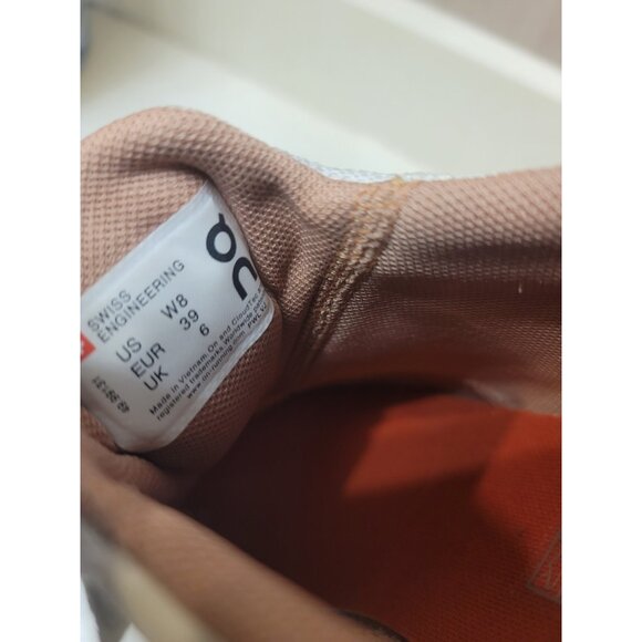 On Cloud Cloudaway White Peach Running Athletic Shoes Women’s Size 8 - Picture 6 of 6